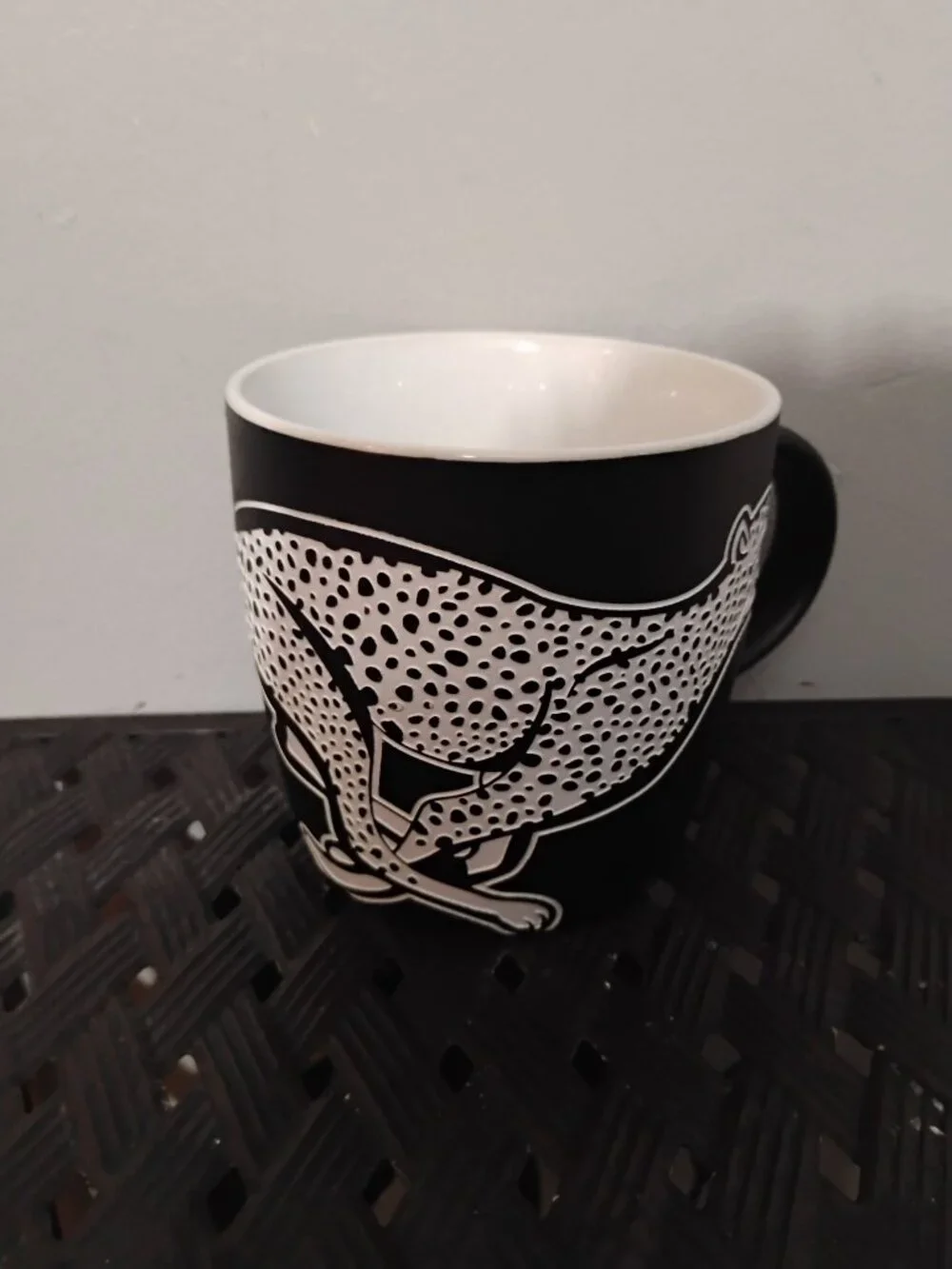 Fresno Chaffee Zoo  Cheetah Coffee Mug, Preloved Good Condition